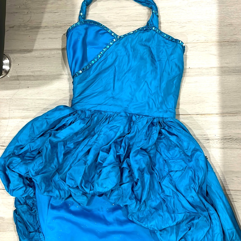 Side split Gown / One shoulder